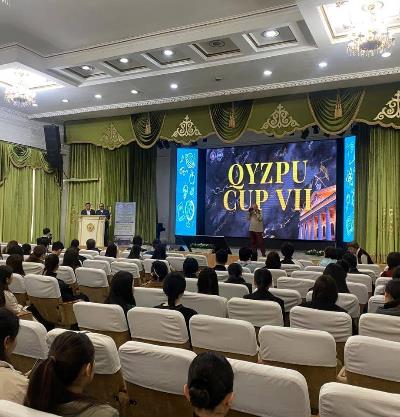 رقابت دانشجویان قزاقی در المپیاد زبان فارسی دانشگاه‌های آلماتی