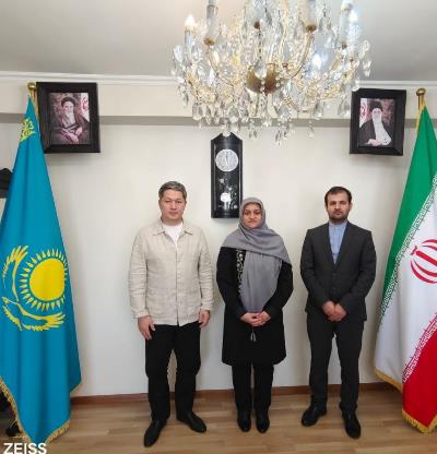 دیدار سرکنسول جمهوری اسلامی ایران در آلماتی با رئیس دفتر منطقه‌ای سازمان جهانی مناطق آزاد اقتصادی برای آسیای مرکزی